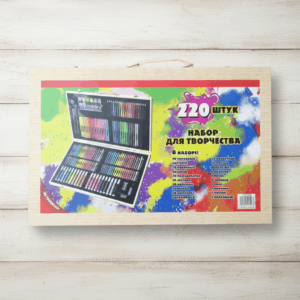 220-Piece Wooden Art Set